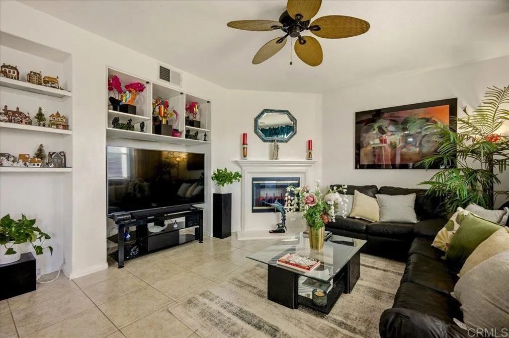 https://cdn.realtyfeed.com/cdn/127/306660078/81586aeaf9f0227a1de2885e53c7a6f7.webp
