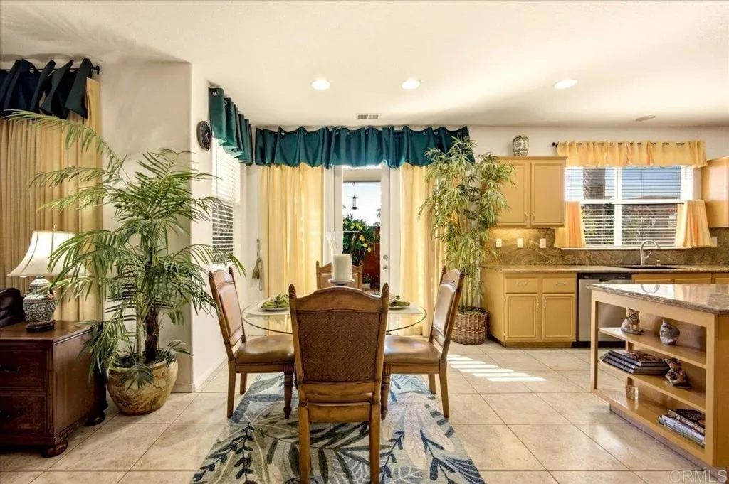 https://cdn.realtyfeed.com/cdn/127/306660078/81b46376e6cec3228f547b8aa79f8248.webp