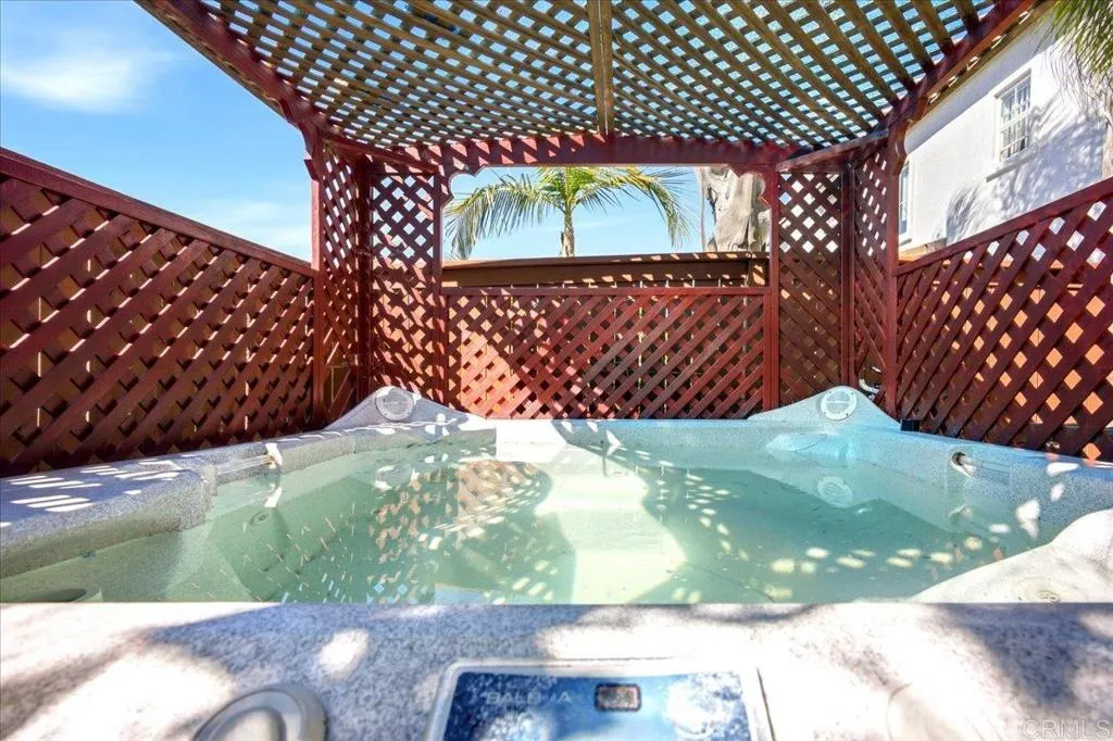 https://cdn.realtyfeed.com/cdn/127/306660078/82b53fc38031ecdb215ac79fbaa751d5.webp