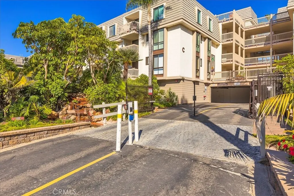 https://cdn.realtyfeed.com/cdn/127/306660080/33ed8de6585663f5f3ccae8e19d65fa9.webp