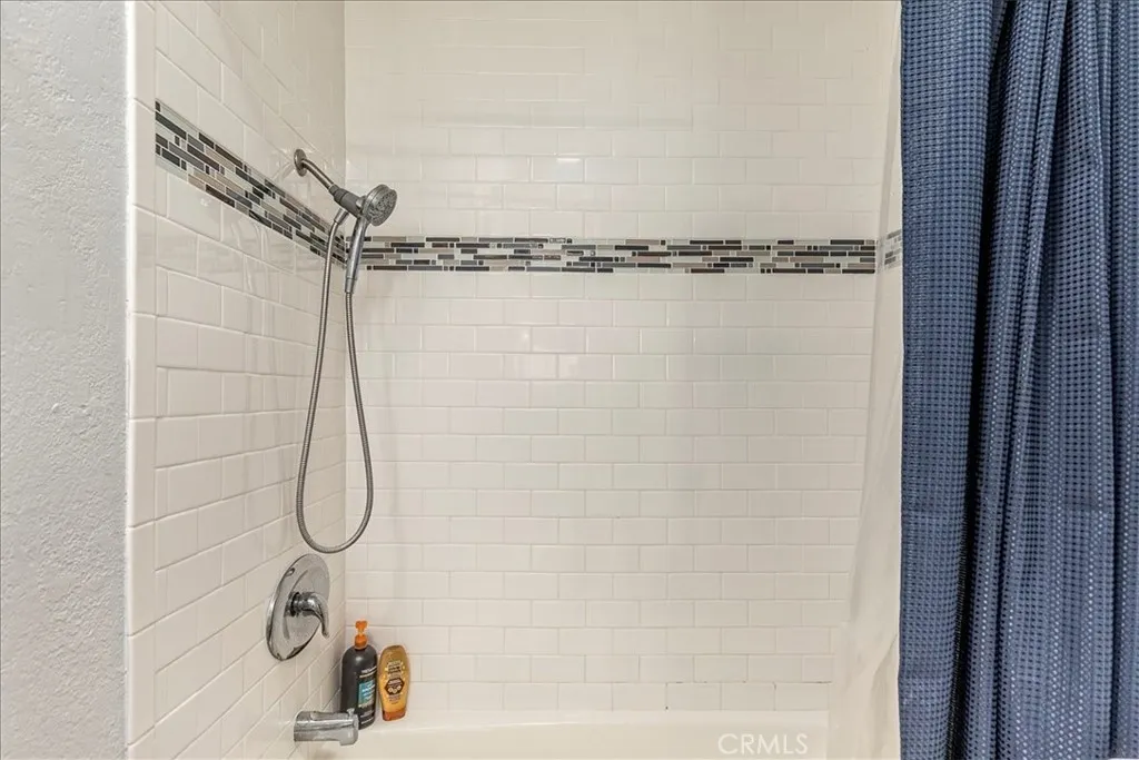 https://cdn.realtyfeed.com/cdn/127/306660080/73d25b42fee45f365de22a25cf6a3474.webp