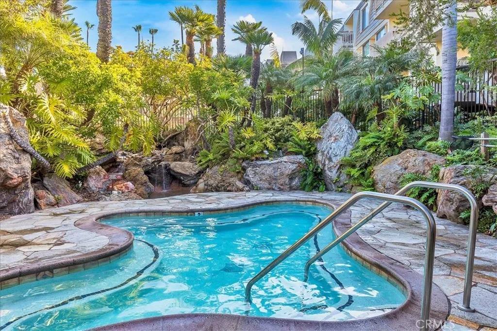 https://cdn.realtyfeed.com/cdn/127/306660080/9cf0bb100e9b1a2271bf542c3a89433e.webp