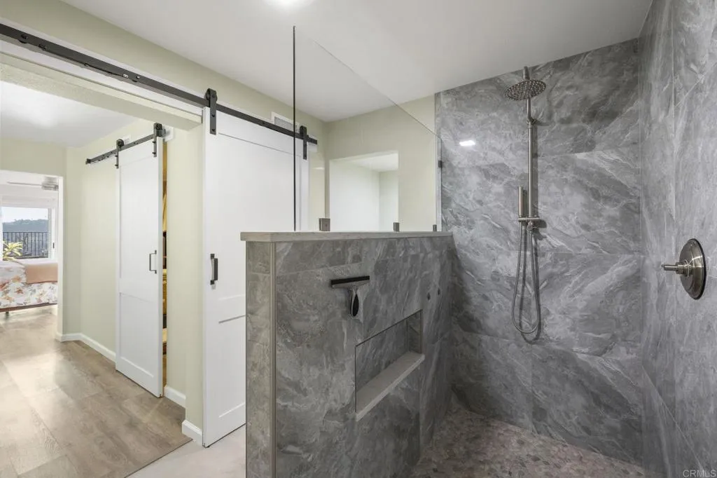 https://cdn.realtyfeed.com/cdn/127/306660086/4756ab2c23cf4141951e2d7d9c7fdeeb.webp