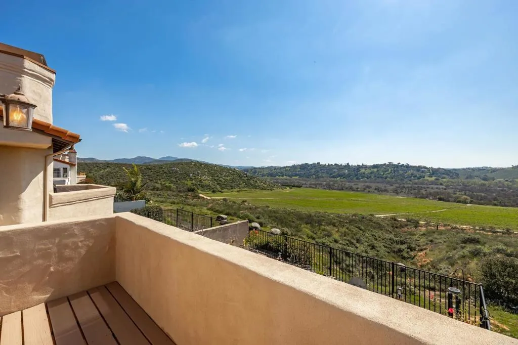 https://cdn.realtyfeed.com/cdn/127/306660086/a3dabf829321ad4927557a5cb8fdaa18.webp