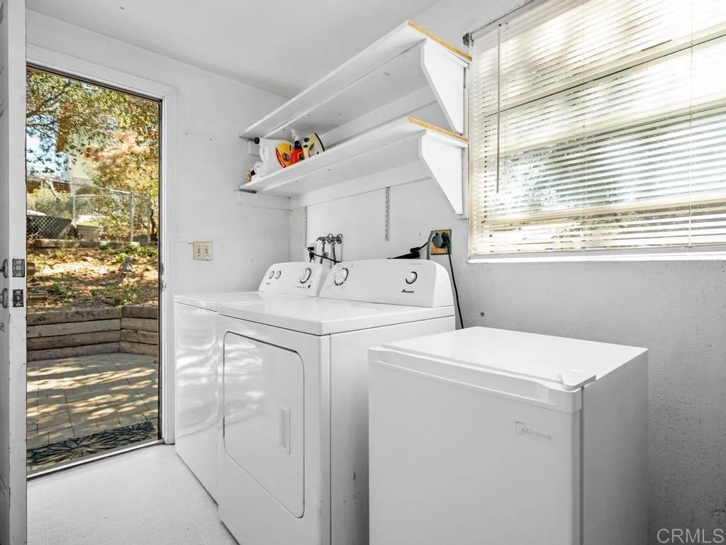 https://cdn.realtyfeed.com/cdn/127/306660104/920f99fbe1d5abfad3567656e563f2eb.webp