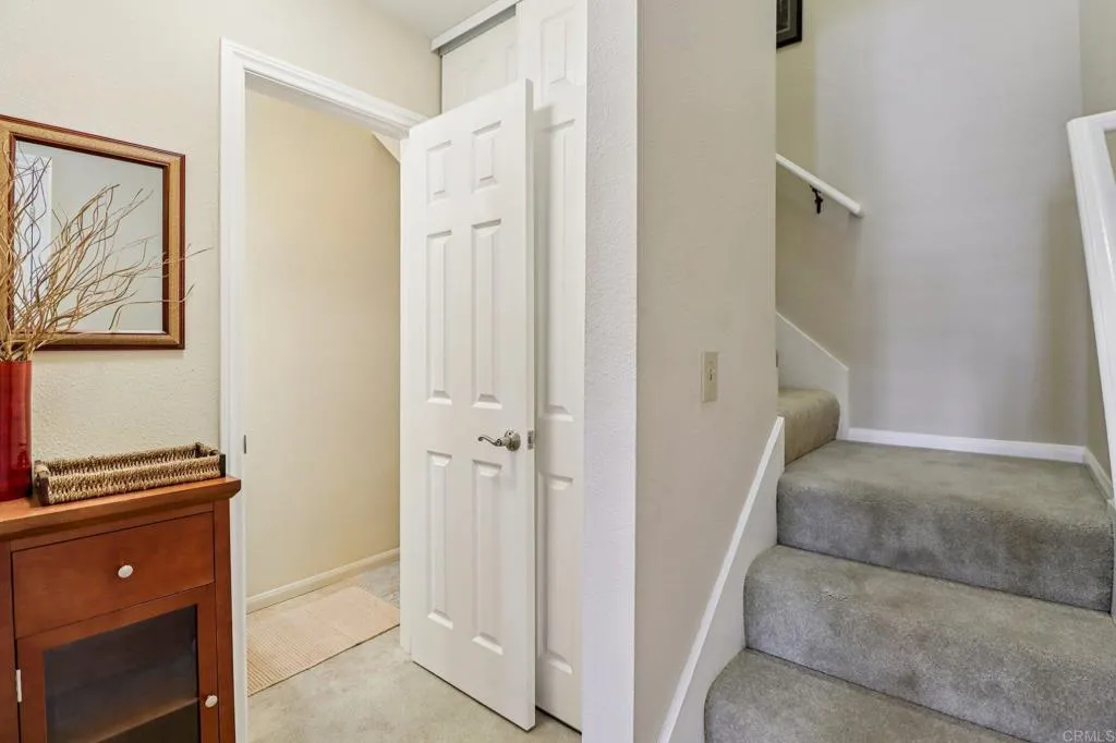 https://cdn.realtyfeed.com/cdn/127/306660120/051fbb918cbaba181704661d46550295.webp