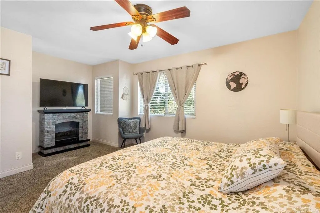 https://cdn.realtyfeed.com/cdn/127/306660168/f09cc152a3ab1ff1a4b4323da2db21d3.webp