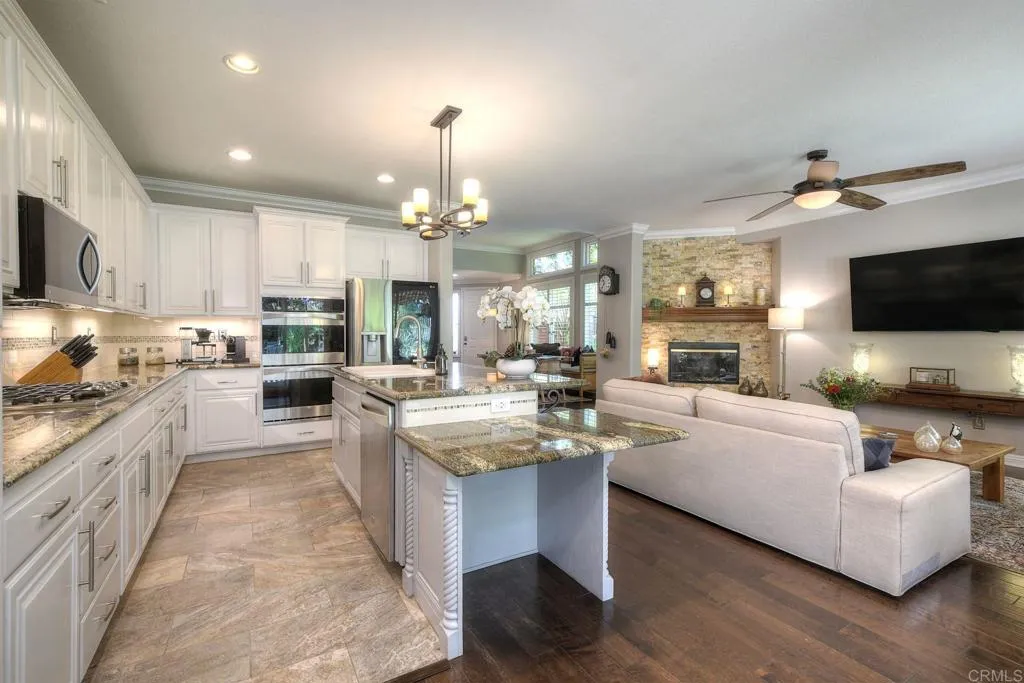 https://cdn.realtyfeed.com/cdn/127/306660186/4a57f3bff932587f1186b3a81dbfa0cb.webp