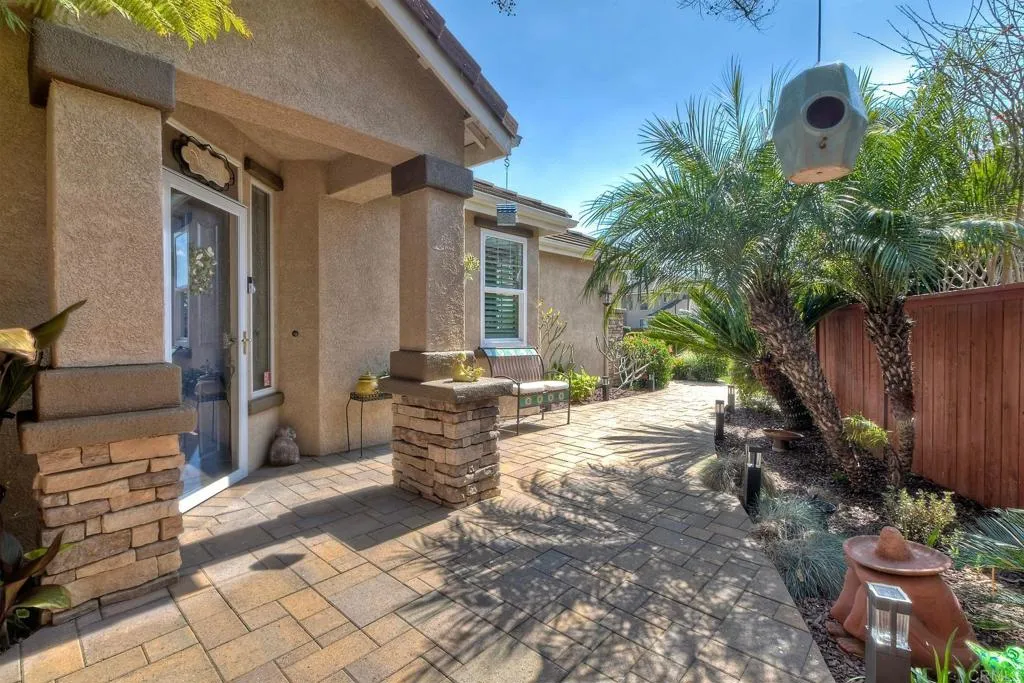 https://cdn.realtyfeed.com/cdn/127/306660186/5bf5db11cb6522802ab9618857ade5ec.webp