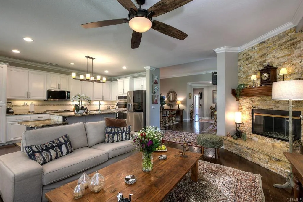 https://cdn.realtyfeed.com/cdn/127/306660186/758bff35e74b0d419fd5ac3ca6b28e48.webp