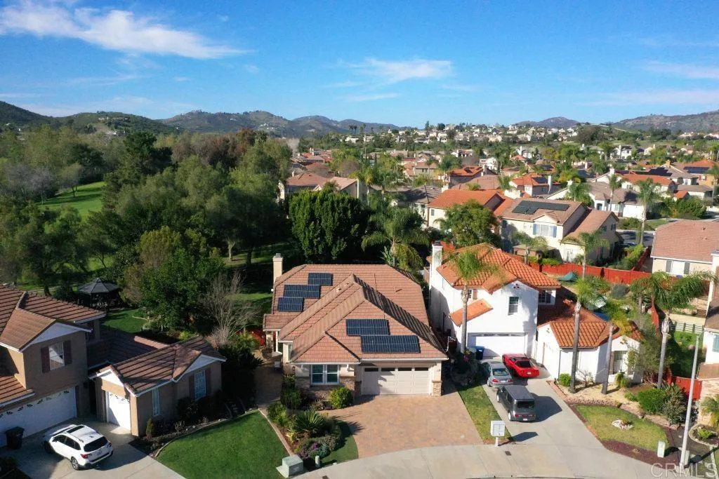 https://cdn.realtyfeed.com/cdn/127/306660186/c33b5677789487ad6f5cfa51b22649c8.webp
