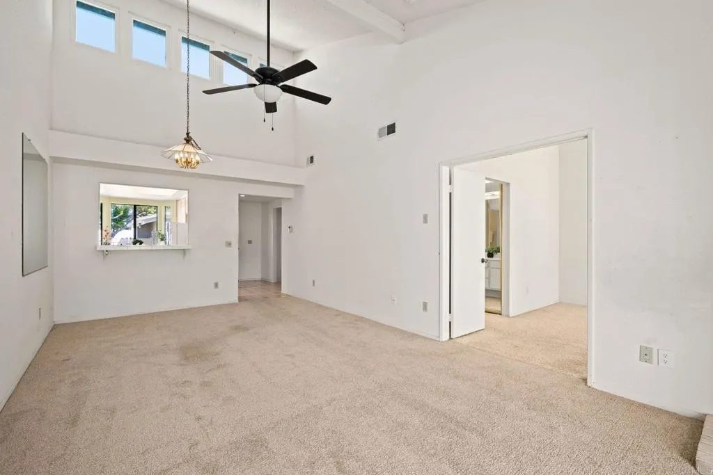 https://cdn.realtyfeed.com/cdn/127/306660271/3498e9415f28b469236620e0ec65628f.webp