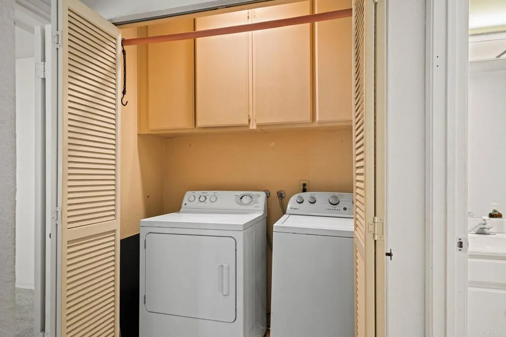 https://cdn.realtyfeed.com/cdn/127/306660271/51a36c10d77cb60966061726837eb71b.webp
