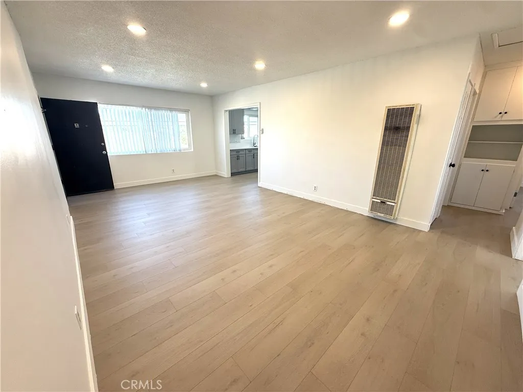 11601 Birch Avenue Unit C, Hawthorne, CA 90250 - Photo 3 of 17, Hawthorne, CA