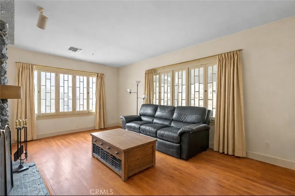 310 N Alexander, San Fernando, CA 91340 - Photo 4 of 21, San Fernando, CA
