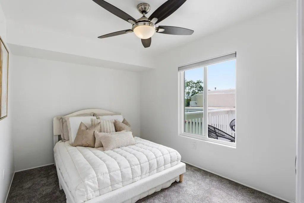 https://cdn.realtyfeed.com/cdn/127/306660371/934ff85ab14b3a4155120180143dc252.webp