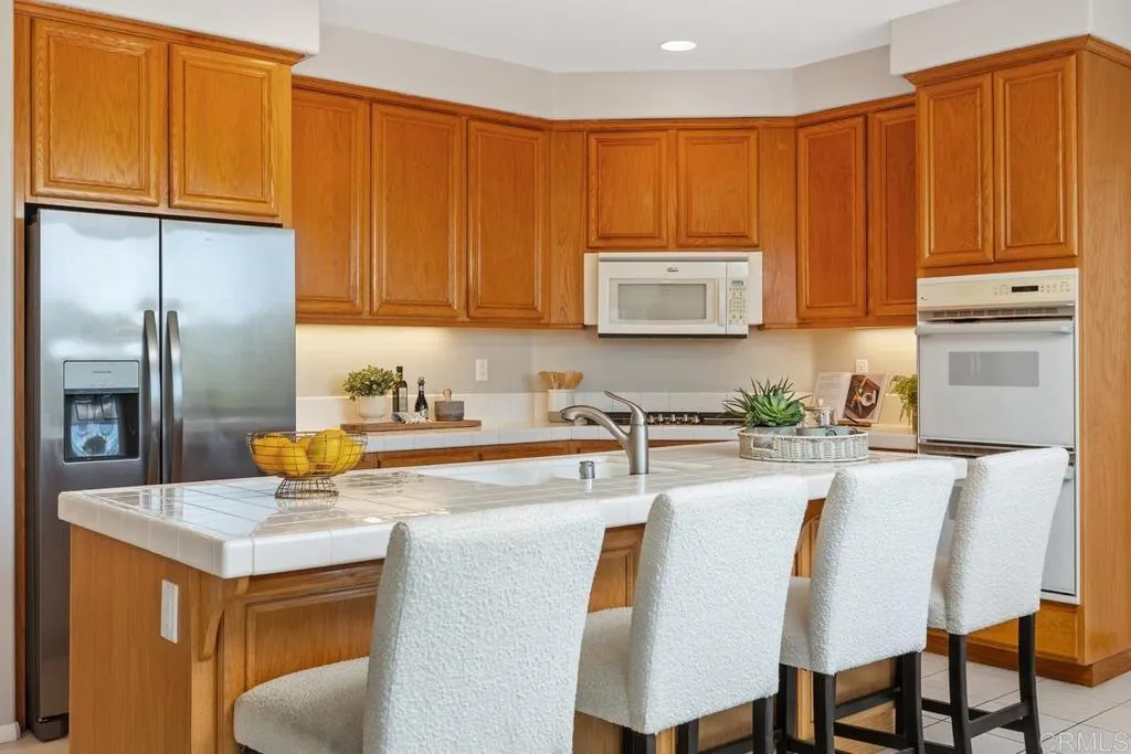 https://cdn.realtyfeed.com/cdn/127/306660372/4c0c4891d4048902656f09945312ce2e.webp