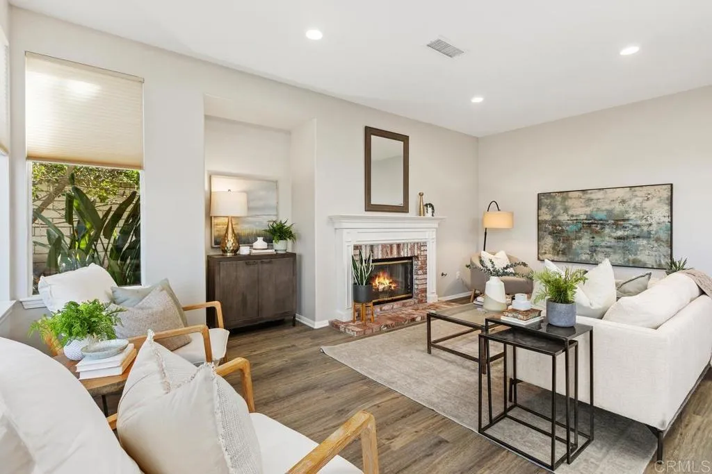 https://cdn.realtyfeed.com/cdn/127/306660372/8ae081025e57b9f8072cb42823bb7609.webp