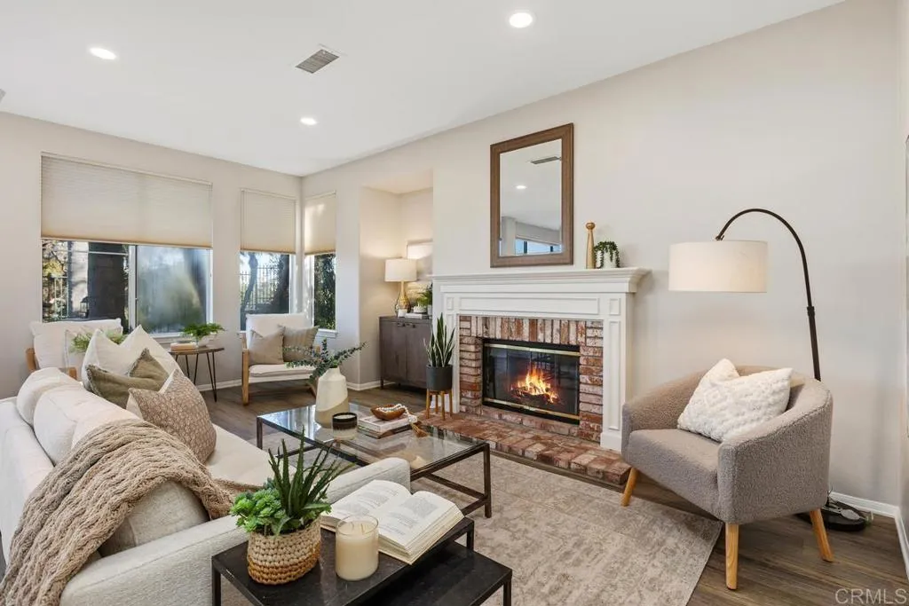 https://cdn.realtyfeed.com/cdn/127/306660372/ac260c0c4f94b2d7037b9d7ed8dbf525.webp