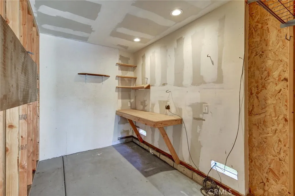 https://cdn.realtyfeed.com/cdn/127/306660381/20bdfb80044a24f1281f1c10ef39f33a.webp