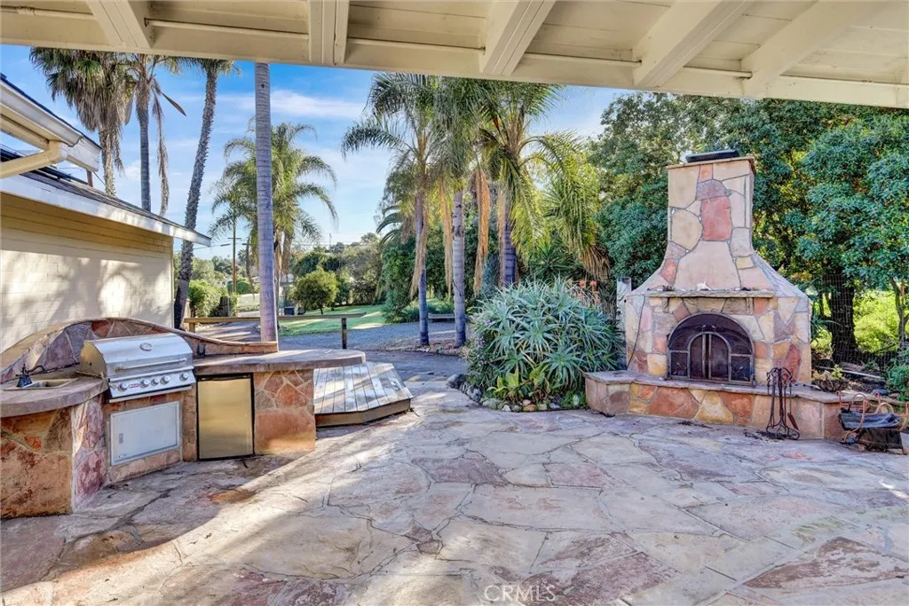 https://cdn.realtyfeed.com/cdn/127/306660381/6e15cac85047f83a59d40aef06c261ed.webp