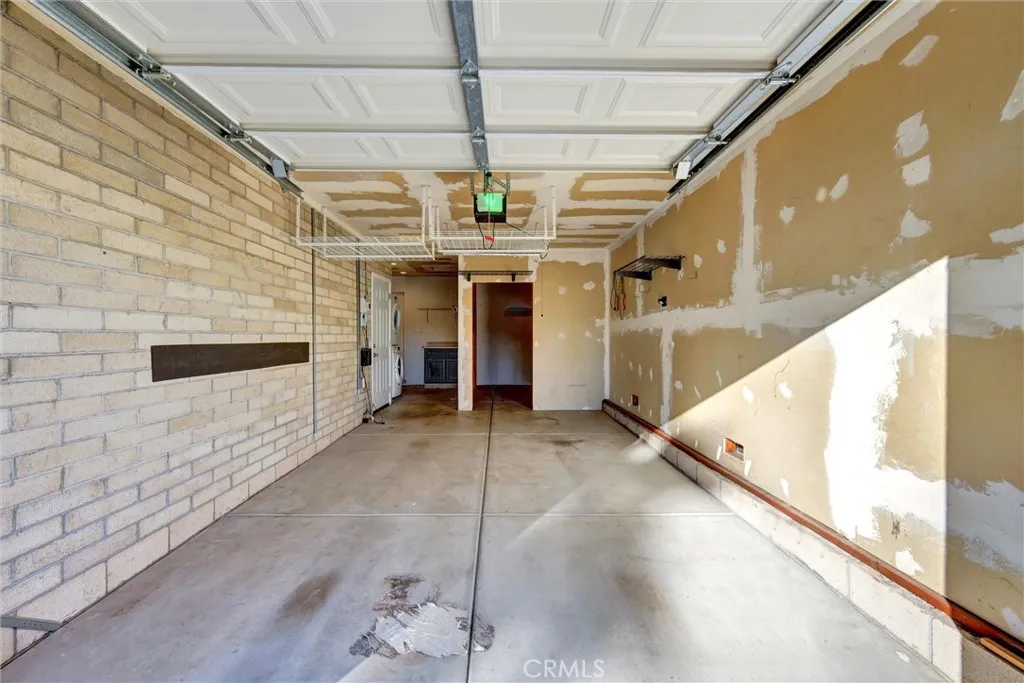 https://cdn.realtyfeed.com/cdn/127/306660381/72b09d8fb456ee414cacc731a7d226da.webp