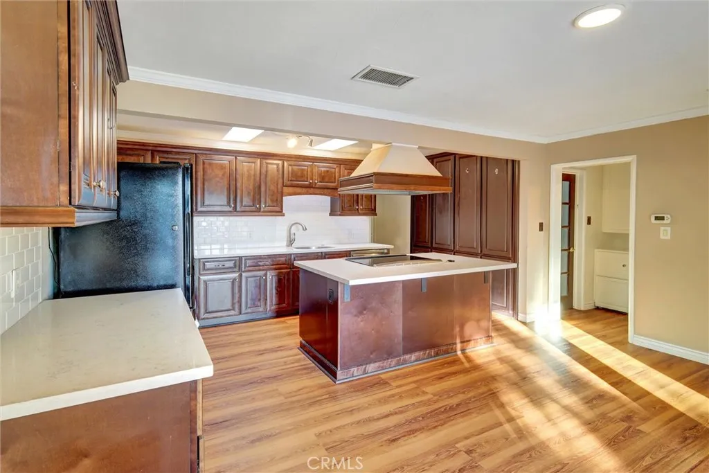 https://cdn.realtyfeed.com/cdn/127/306660381/9a1b634deff27fd8f0e4038b367a6b1c.webp