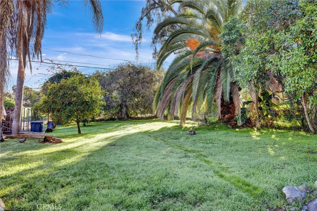 https://cdn.realtyfeed.com/cdn/127/306660381/e737c0b89178503892e8946aba88ac65.webp
