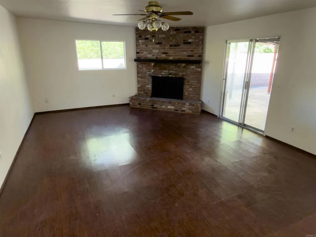 https://cdn.realtyfeed.com/cdn/127/306660432/1290ade1a594de656d19b372f25b9208.webp