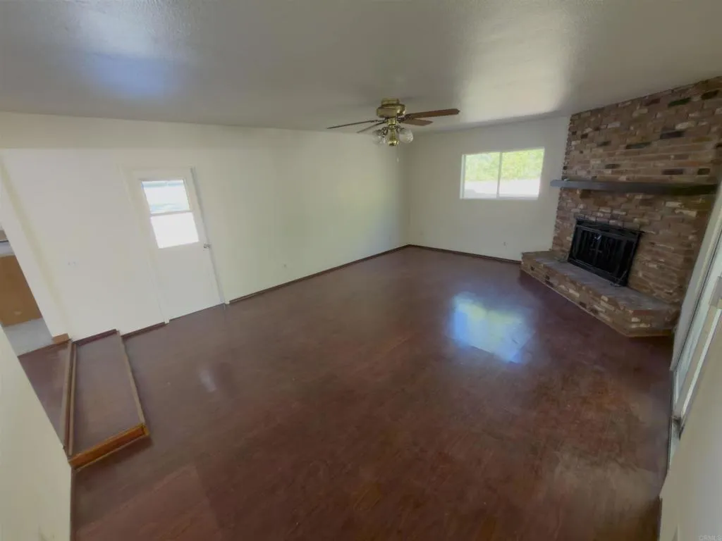 https://cdn.realtyfeed.com/cdn/127/306660432/71cbd1992342dd5105a6059eb4ee3fc2.webp