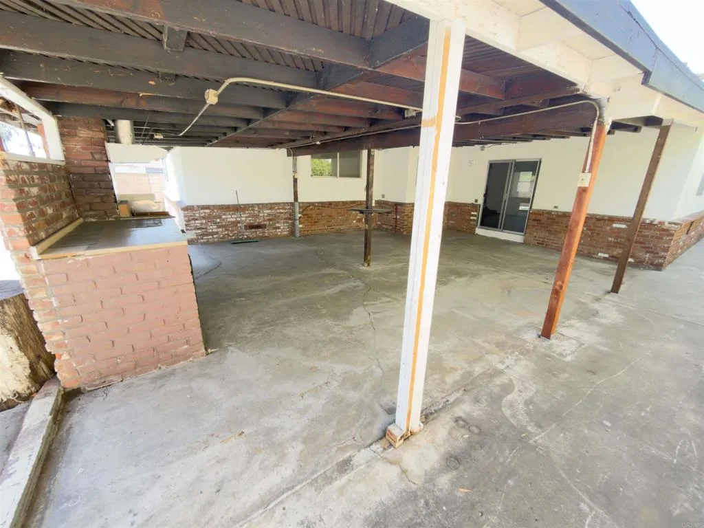 https://cdn.realtyfeed.com/cdn/127/306660432/7442413dab352f6d51d39e3869ecdb84.webp