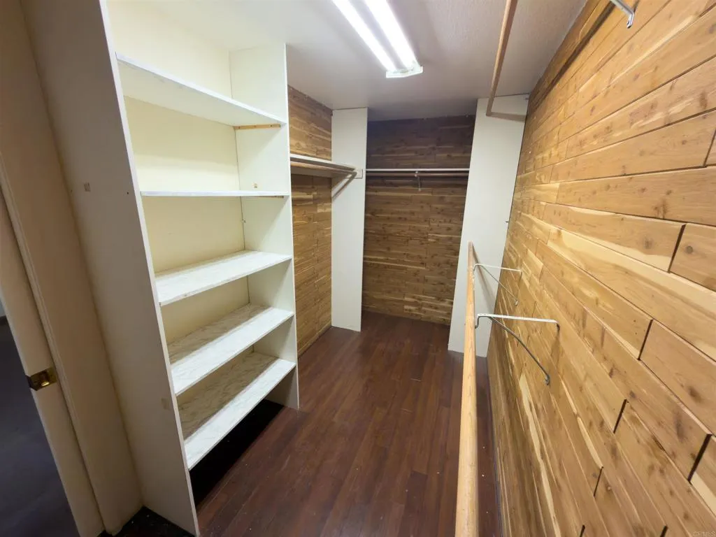 https://cdn.realtyfeed.com/cdn/127/306660432/94fa431b10cda027a249e49ea558fdb9.webp
