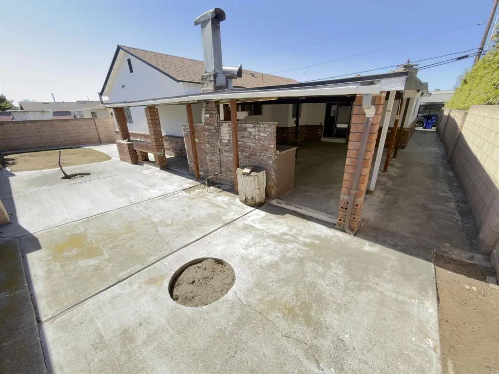 https://cdn.realtyfeed.com/cdn/127/306660432/b5a75e22e115c9e44aba9d9317d467c9.webp
