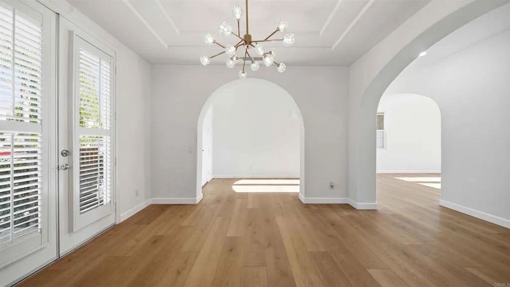 https://cdn.realtyfeed.com/cdn/127/306660437/24aac8b2fcf67976812734382ecaa537.webp