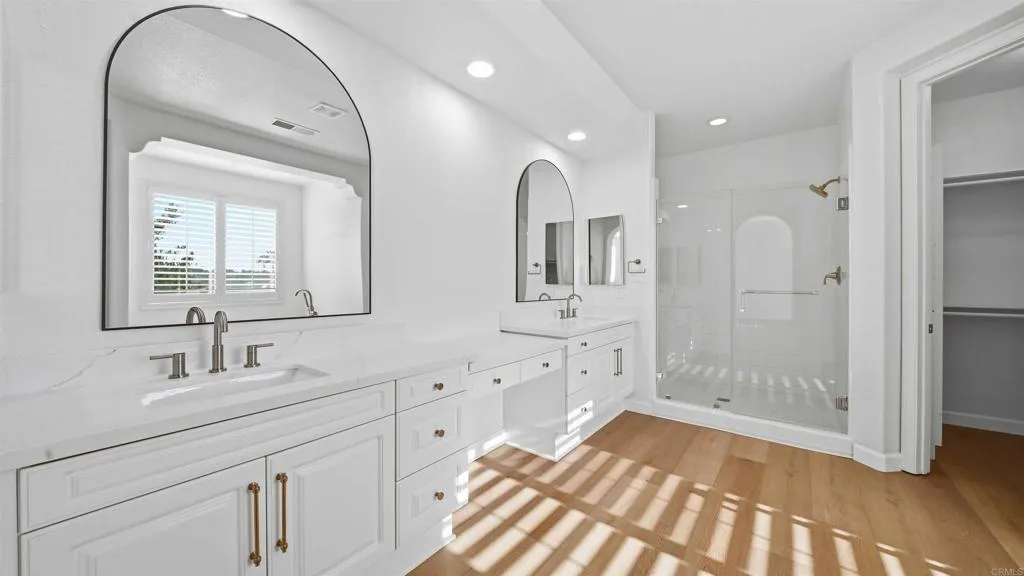 https://cdn.realtyfeed.com/cdn/127/306660437/50c396a37d671ac78d9cc823e4f183f3.webp