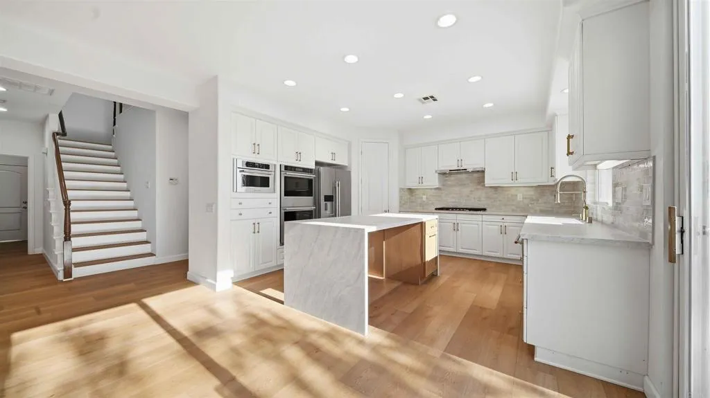 https://cdn.realtyfeed.com/cdn/127/306660437/5ad01e7222210c578577cc9df6013746.webp