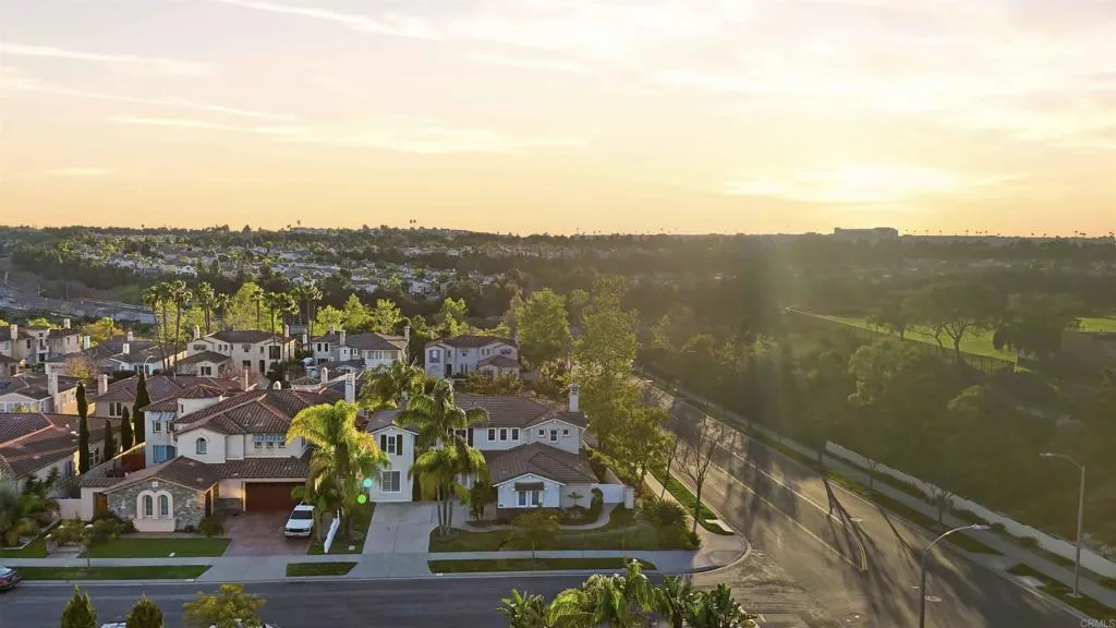 https://cdn.realtyfeed.com/cdn/127/306660437/748ed7b10cb82be9e60eab549f27525b.webp