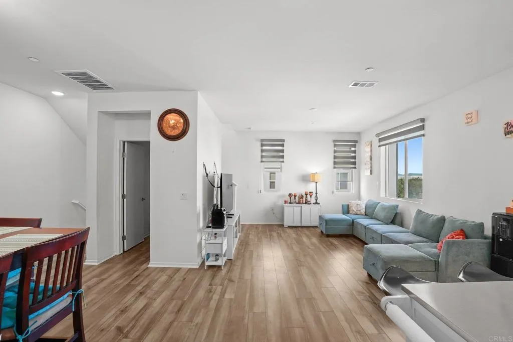 Photo #17: PTP2601767 Listing: Photo #17