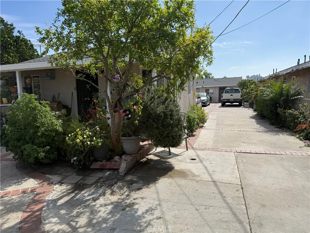 Pacoima, CA 91331
