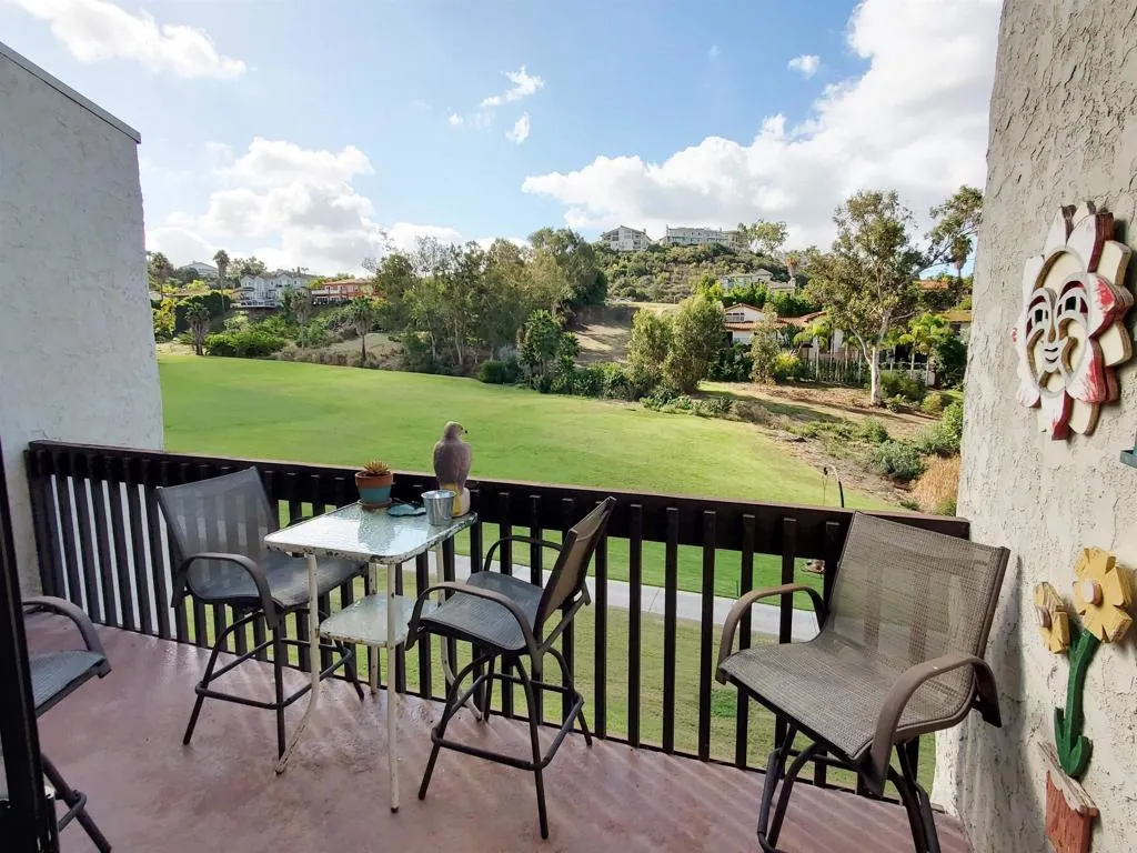 2505 Navarra Dr. UNIT 325, Carlsbad, CA, 92009