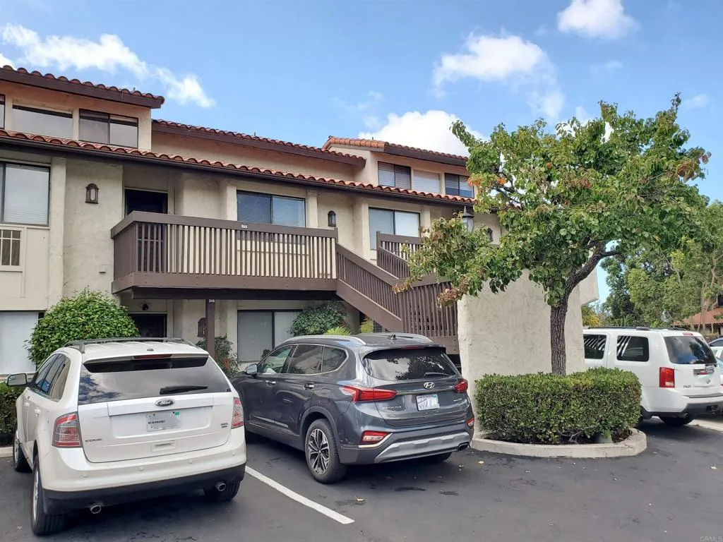 2505 Navarra Dr. UNIT 325, Carlsbad, CA, 92009