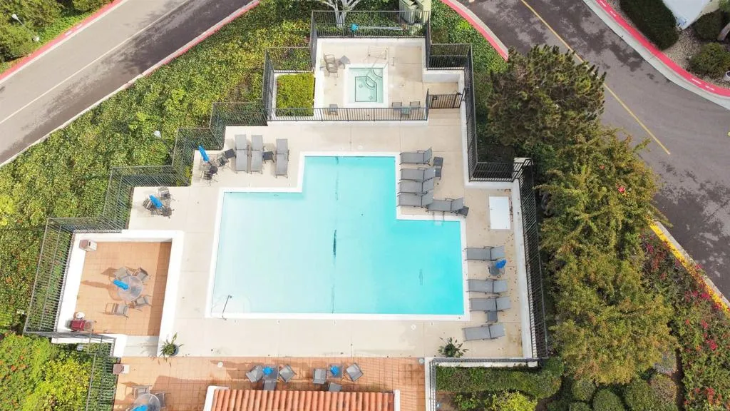 2505 Navarra Dr. UNIT 325, Carlsbad, CA, 92009