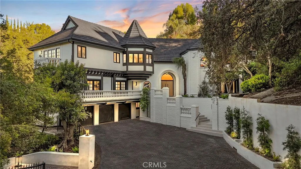 4273 Murietta Avenue, Sherman Oaks, CA, 91423