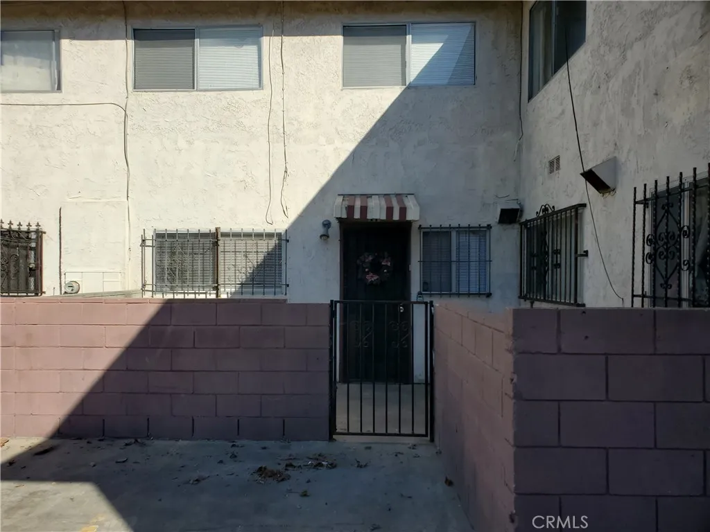 2020 W 23 Street Unit 17, Long Beach, CA 90810 - Photo 5 of 28, Long Beach, CA