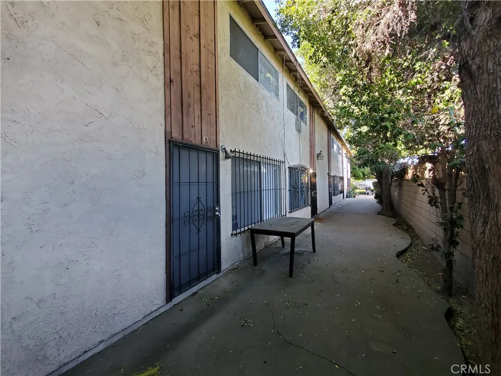2020 W 23 Street Unit 17, Long Beach, CA 90810 - Photo 4 of 28, Long Beach, CA