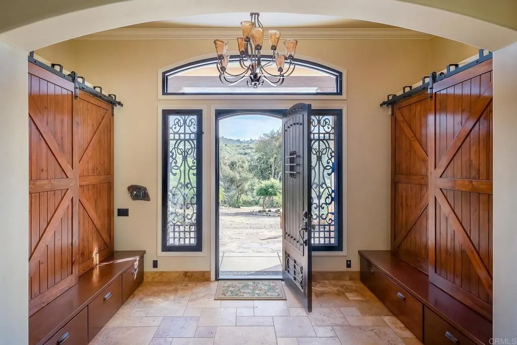 https://cdn.realtyfeed.com/cdn/127/306660643/ee278f25a11676198686a8c9decd7bc0.webp