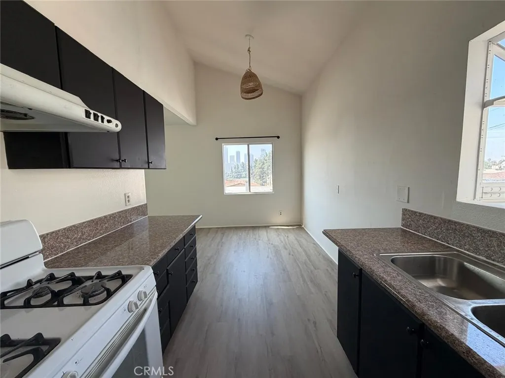 911 Beaudry Avenue UNIT E, Los Angeles, CA, 90012