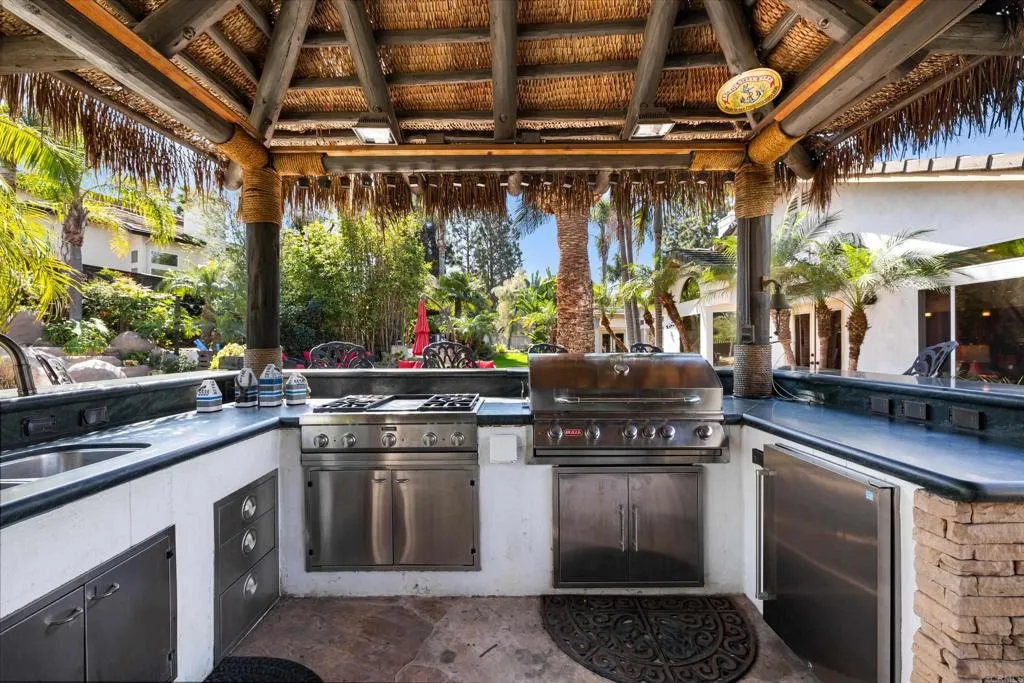 https://cdn.realtyfeed.com/cdn/127/306660679/6c6cc05e952f49046d11f34d706e8b15.webp