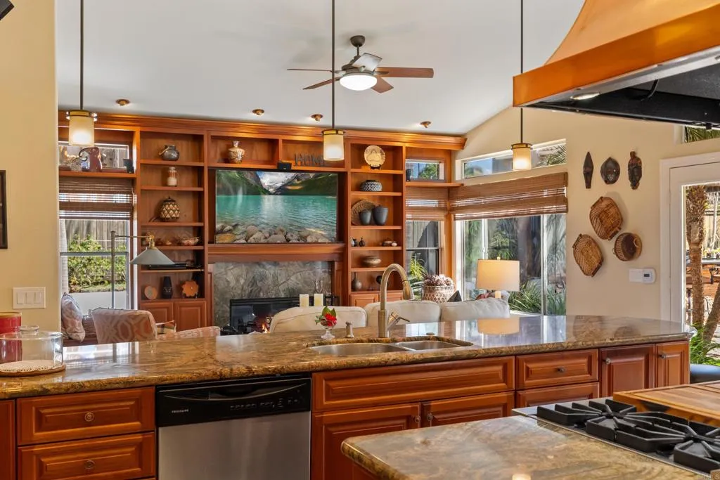 https://cdn.realtyfeed.com/cdn/127/306660679/814cc46f5f5a77373ad35157a0f71201.webp