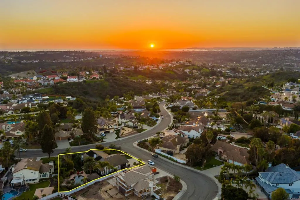 https://cdn.realtyfeed.com/cdn/127/306660679/881f988790827e39cee010440a9ccd45.webp